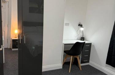 Cosy Six Bedroom House in Bedford Town - Foto 27