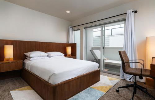 Lux Townhome With Parking and Rooftop Putting Green - Foto 4