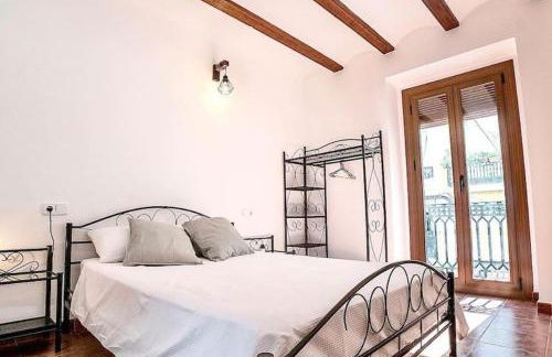 Apartamento con Terraza cerca de la Estación del Nord - Photo 1