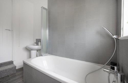 Chic Retreat Coastal Town Sleeps 4 - Foto 19