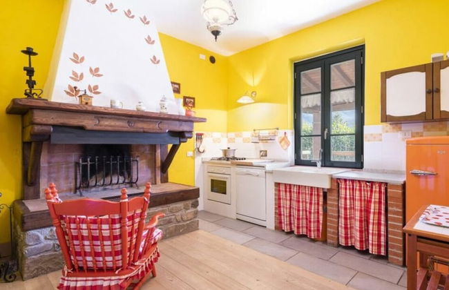 Villa Popiglio Comfortable Holiday Residence - Photo 14