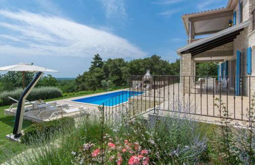 Holiday Home Romantische Villa mit Meerblick- Pool und Jacuzz by Interhome - Foto 18