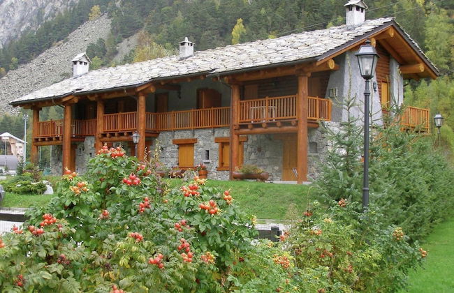 Apartment in Antey With Stunning Mountain Views - Foto 24