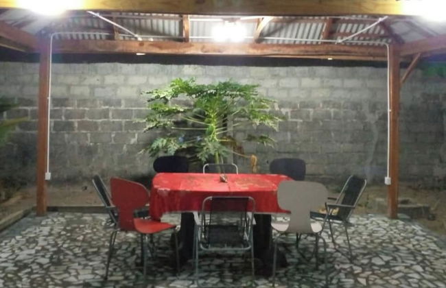 4 Bed House Sleeps 8 - Garden and Pets Welcome - Photo 16