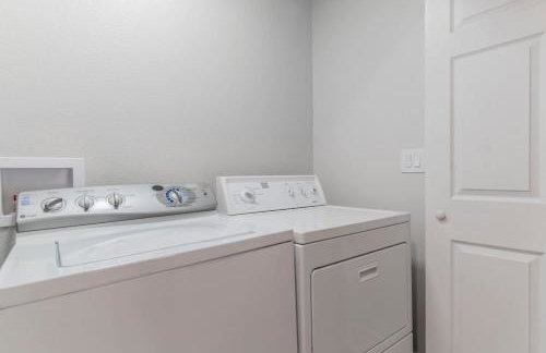 5Mins to Fremont 10Mins to Strip! Sleeps 8! - Foto 11