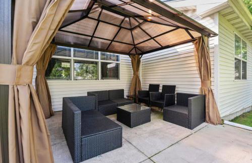 Modern Comfort Loves Park - Stylish 3BR Getaway - Foto 10