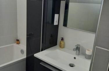 Maison au pied des cévennes - Foto 8