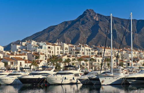 Beachside Luxury 2 bedroom apartment, Puerto Banus - Foto 29