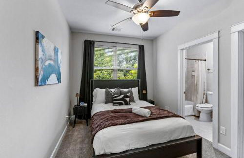 Spacious 3BR/BBQ/Yard/9 min to Downtown & Med Ctr - Foto 48