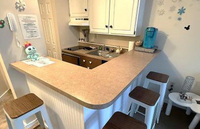 Disney Wonderland Suite at Jiminy-Ski On Off Mtn - Must See Stitch and Mickey Magic - Foto 24