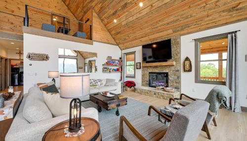 Blue Ridge Mountain-View Cabin with Hot Tub and Deck! - Foto 5