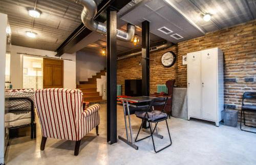 Villa Regionalista principios Siglo XX 1919 -Pedregalejo-Baños del Carmen-A UNOS METROS DEL MAR!!! PISCINA CLIMATIZADA BAJO PETICION - Photo 40