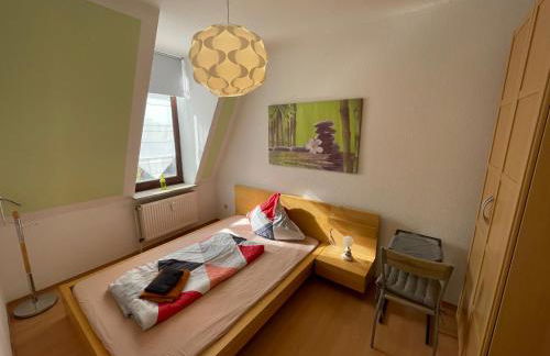 Zentrale Wohnung - Self-Check-In, WLAN Für 4 Personen Ruhige Nachbarschaft - Foto 3