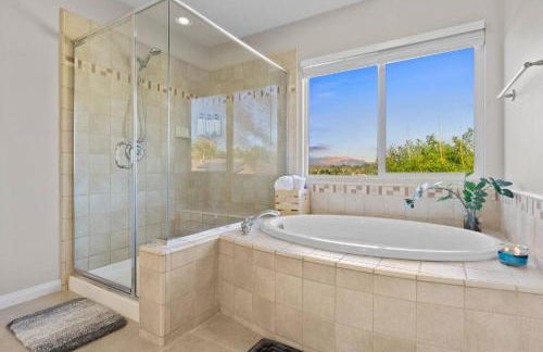 Sunset Crest - Home with stunning views, Pool, BBQ - Foto 7