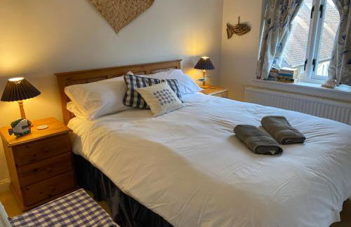 Anchor Cottage, seaside holiday home - Photo 7