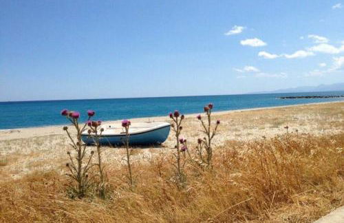 Caulonia, 2 bed 1st Floor Apartment Close To Beach - Foto 12