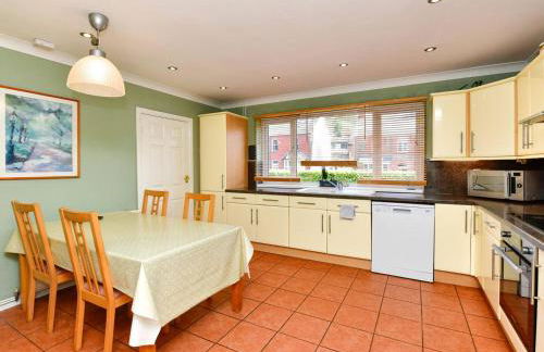 Castell Coch Retreat 4BR House with Garden & Park - Foto 5