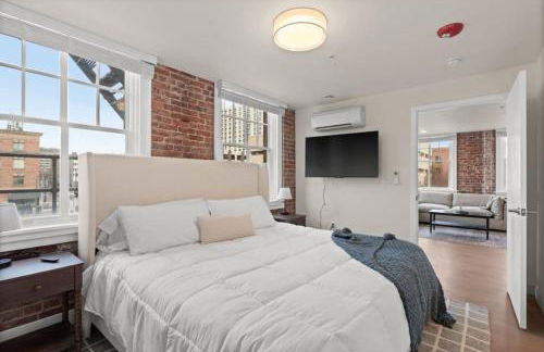 Luxury w King Beds, Pool Table, Central Downtown! - Foto 8