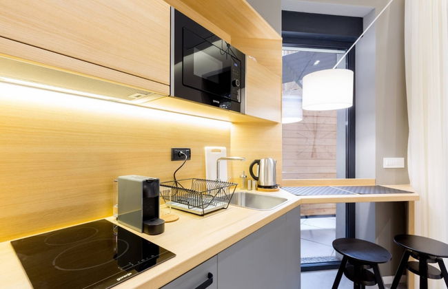 Teanna Lux Apartments - Photo 27