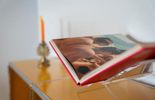 CLS Zentrale City-Wohnung in Hamburg mit E-Laden und Tiefgarage, Klimaanlage, gratis WLAN, Smart TV, großer Balkon, Nespresso Maschine inklusive Kapseln, Blick über Hamburg, Parkplatz, Cafe im Haus, Bushaltestelle direkt gegenüber, Flex Check In - Foto 21