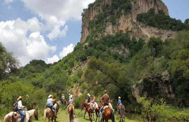 Reiten mit köstlichem typischem Mittagessen – Halbtagestour - Foto 7