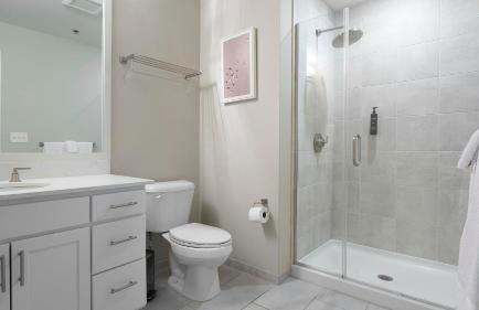 Landing Stunning 2BD Gym Rooftop Lounge - Foto 14