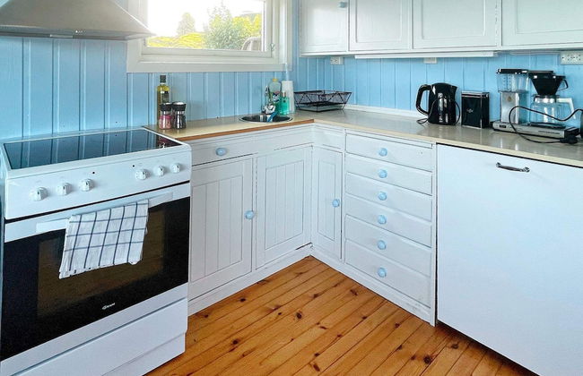 6 Person Holiday Home in Lindas - Foto 8