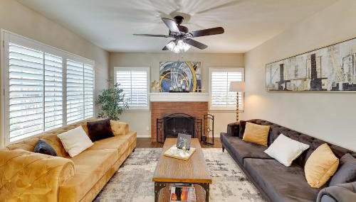 4 Mi to Dtwn Riverside Gem with Pool and Game Room - Foto 5