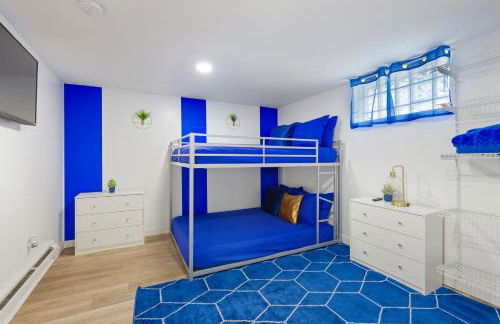 The Sapphire Haven - Your Old Brooklyn Oasis Awaits Families, Couples, Business Travelers Near Downtown With Parking, 300 MB WiFi & Self Check-In - Foto 77