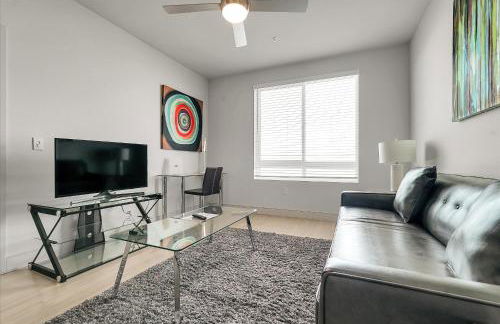 Global Luxury Suites near Liberty Station - Foto 49