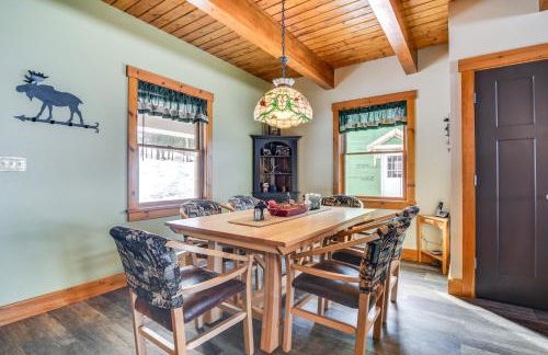 Lakefront New Hampshire Hideaway with Deck and Views - Foto 9