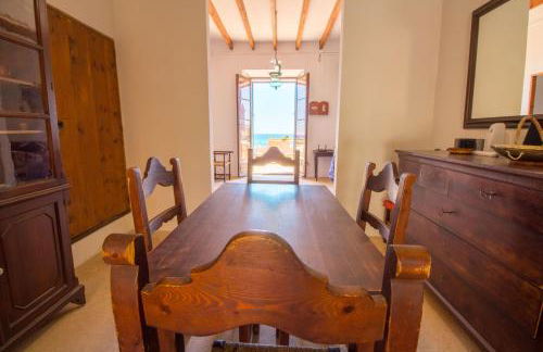 Authentic fisherman's house on the seafront - Photo 12