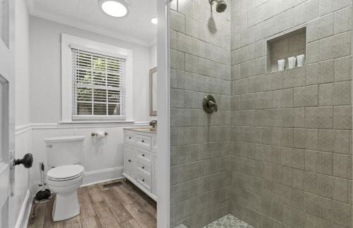 4BR Bright and Modern - Close to Everything - Foto 45