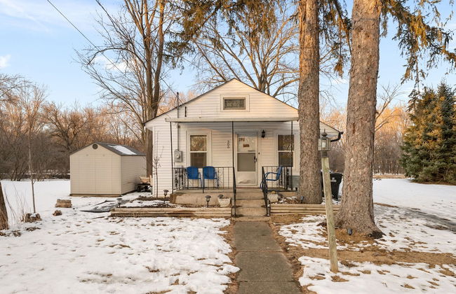 Cozy 3BR Cabin With Hot Tub on Nippersink Creek - Foto 45