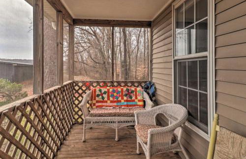 Cozy Rixeyville Cottage with Deck, Grill, and Stabling - Foto 4