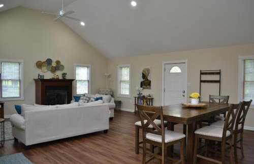Spacious 2BD near Princeton, Cafes! Family, Backyard, Parking - Photo 45