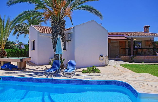 Villa Maria Latchi in Latchi - Foto 1