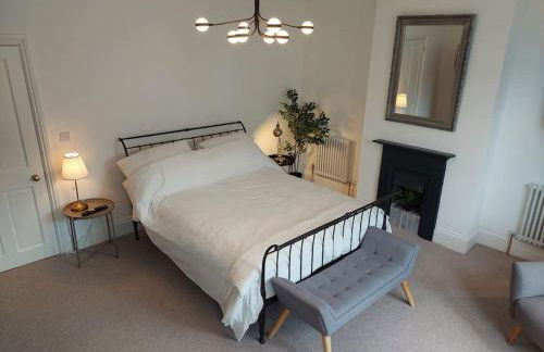 Large newly refurbished house close to harbour Free Parking - Foto 7