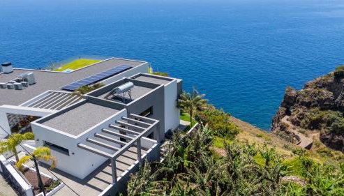 Villa Calhau- Hidden Gem by LovelyStay - Photo 5