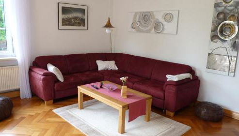 Ferienwohnung & Apartment Kunsthaus Panorama mit Balkon - Foto 3