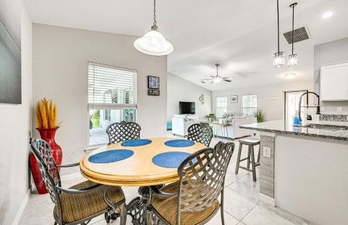 Saltwater Pool and Game Room Gulf Coast Retreat - Foto 8