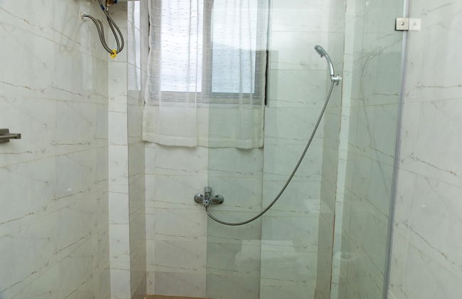 Executive Three Bedroom Furnished Apartment - Foto 12