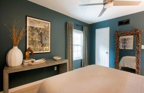 Bright and Stylish Historic Grant Park Retreat - Photo 3