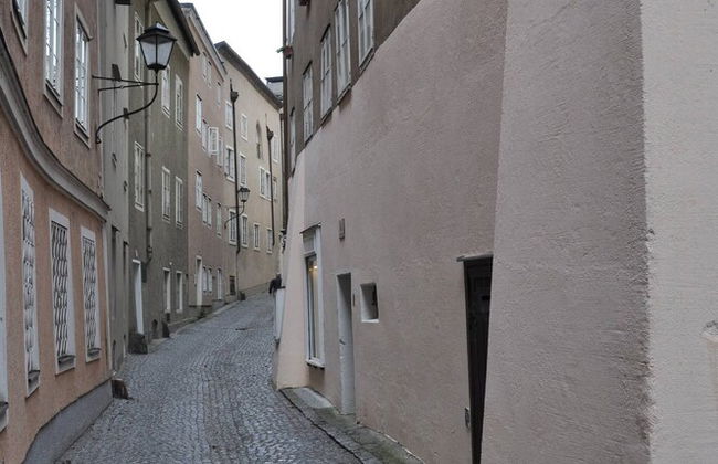 Romantic,central Situated 75m2 Flat - Photo 13