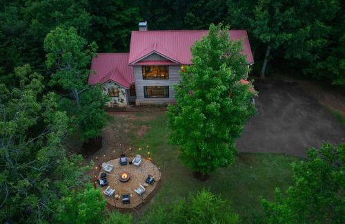 Monarch's Roost Luxe Cabin w Hot Tub and Sauna 10 Min to Helen - Foto 37