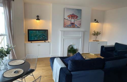 Seaview flat with balcony, spacious 2 bedroom - Foto 25