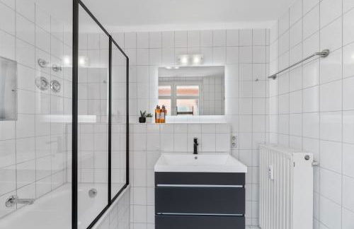 Krone - ES Bhf - 2Zi & 90m2 & 6xPrs - Balkon - 65"TV & Netflix - Foto 34