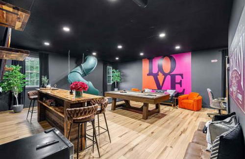 Spacious 6 Bedroom Home with a Heated Salt Water Pool, Theater & Game Room - Foto 19