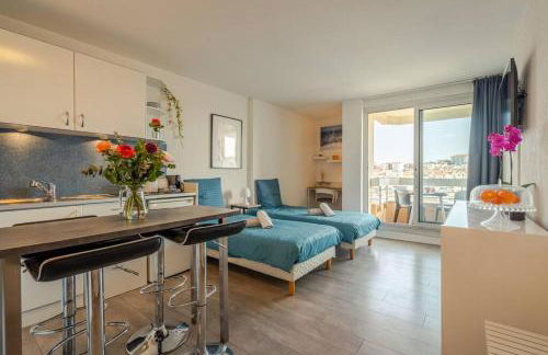 BIARRITZ GRANDE PLAGE - STUDIO AVEC BALCON - Victoria Surf - Foto 12