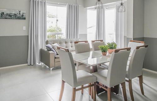 Apto Decorado Ed Algarve, Com Piscina,3 minutos do Expocentro de BC - Foto 1